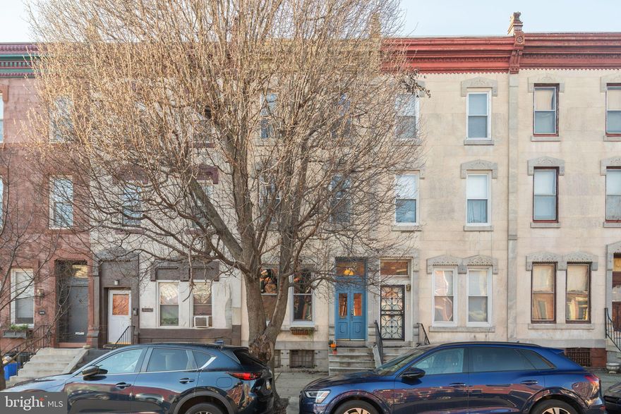 Amazing opportunity!  Just completed fully renovated  apartment including kitchen and bath ,high-end appliances, thoughtful light fixtures , high end tall  windows and wood floors all create a living space that checks all the boxes and feels like a true home.   This  1 bedroom apartment is super bright with  tall ceilings and the full length of the property.  Extra large private yard, C/A and laundry included. 
Sought  after Fairmount Location right on Corinthian Avenue next to the Penitentiary and all the shops and restaurants that we have to offer on Fairmount Avenue.   BONUS private access to full length basement, tons, and tons of storage.