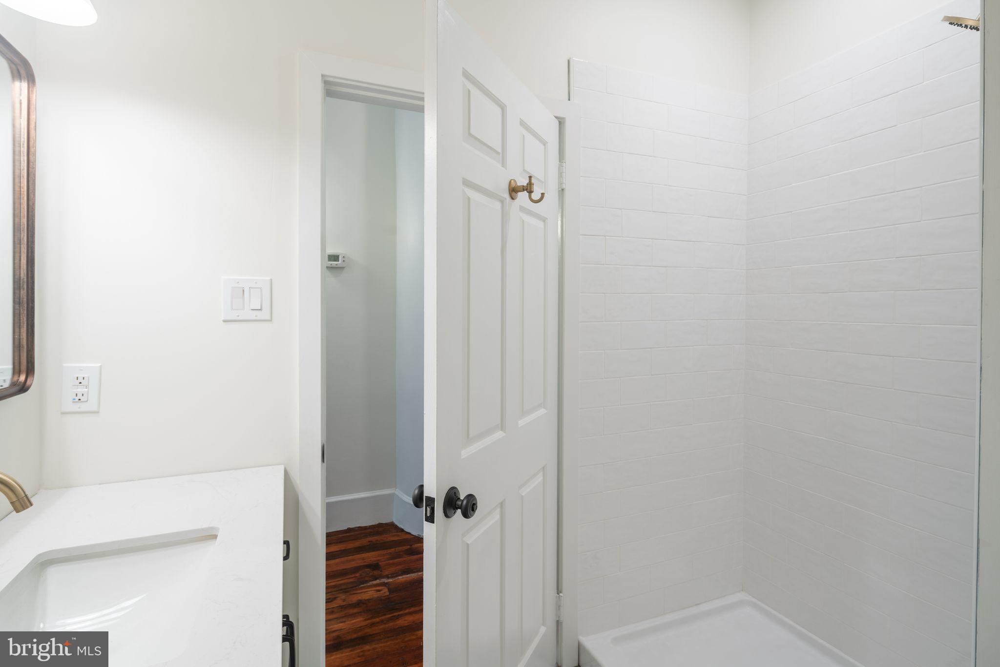 FAIRMOUNT - Residential Lease