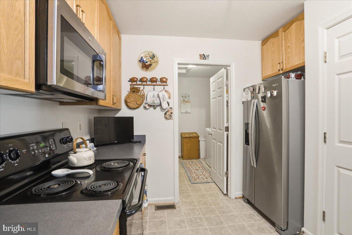 MOUNTAIN SHADOWS - Residential