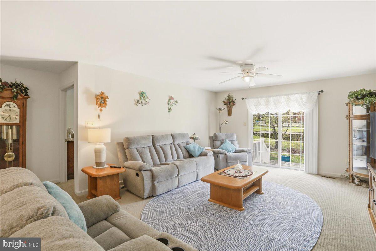 MOUNTAIN SHADOWS - Residential