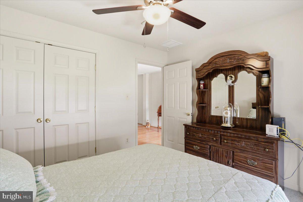 MOUNTAIN SHADOWS - Residential