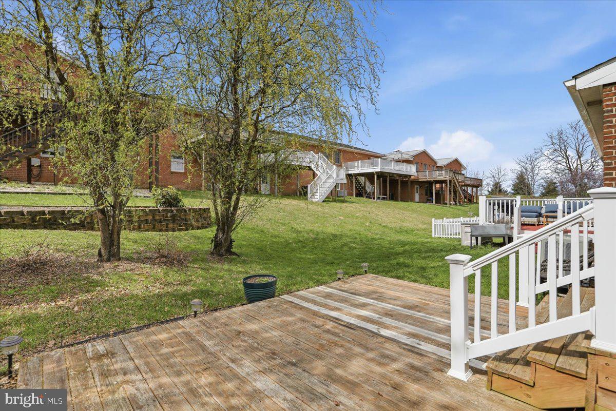 MOUNTAIN SHADOWS - Residential