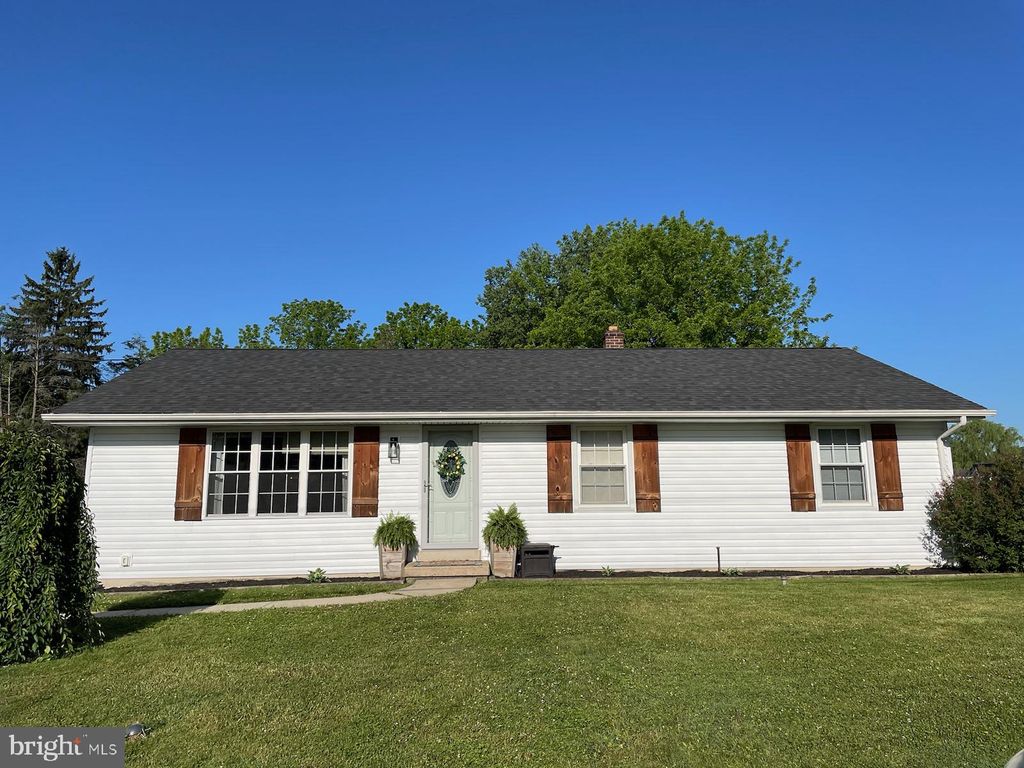 Photo of 22 NOLT AVE, WILLOW STREET, PA 17584 (MLS # PALA2035264)