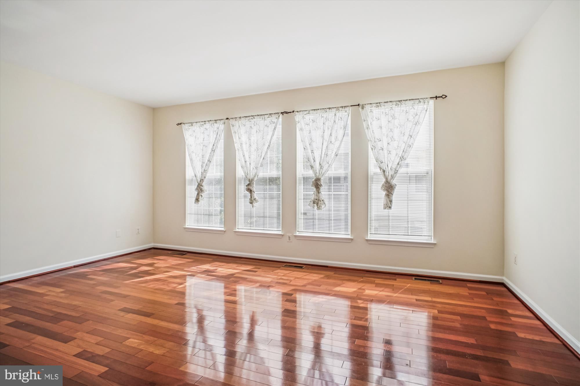 MASONS PASSAGE - Residential