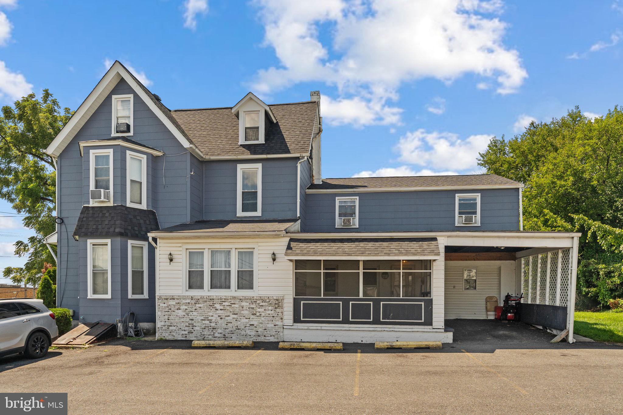 245 E CHESTER PIKE