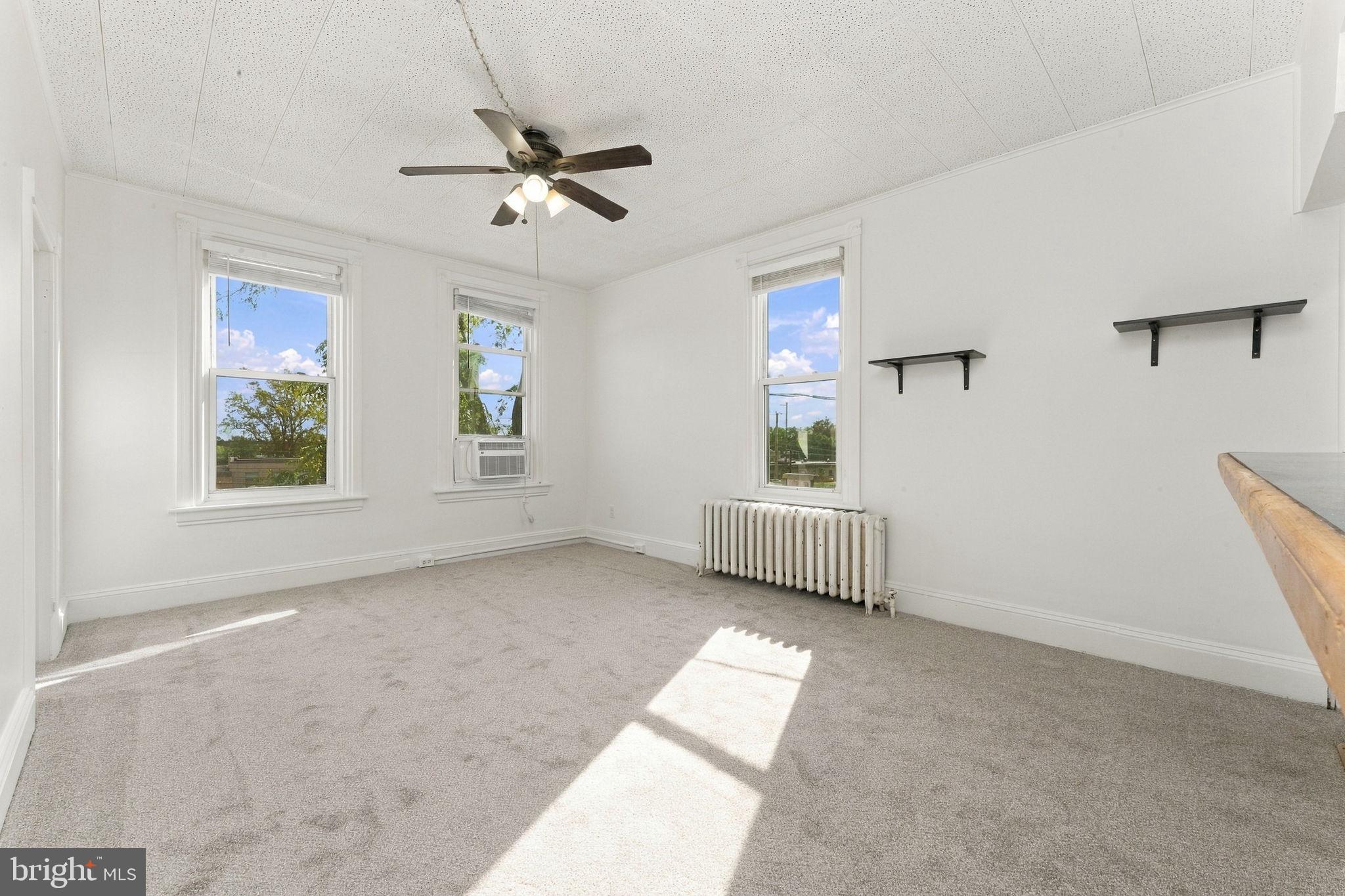 245 E CHESTER PIKE