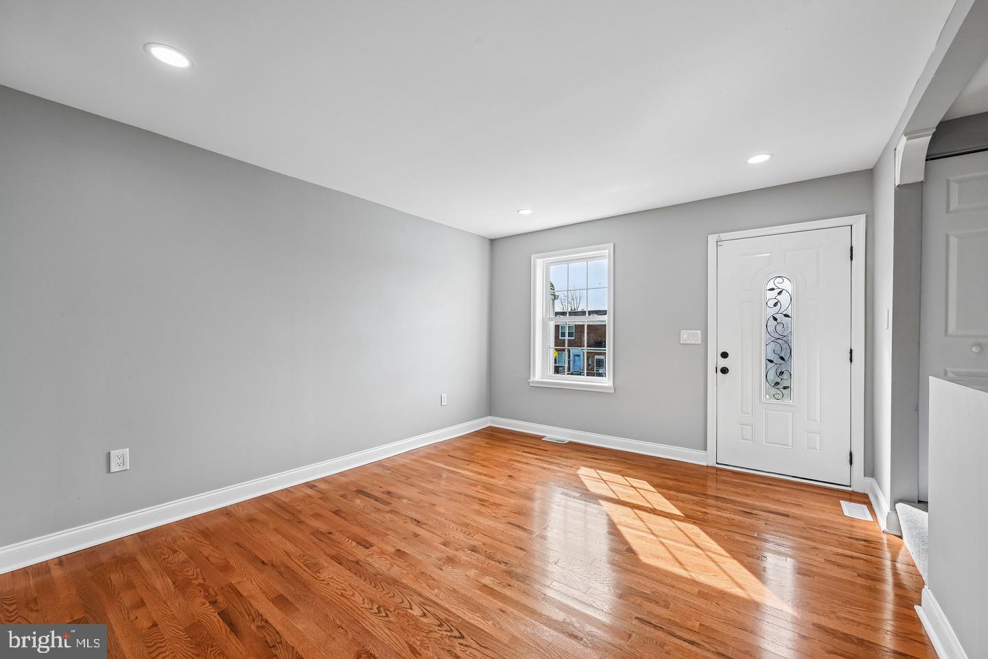 628 ROUNDVIEW ROAD