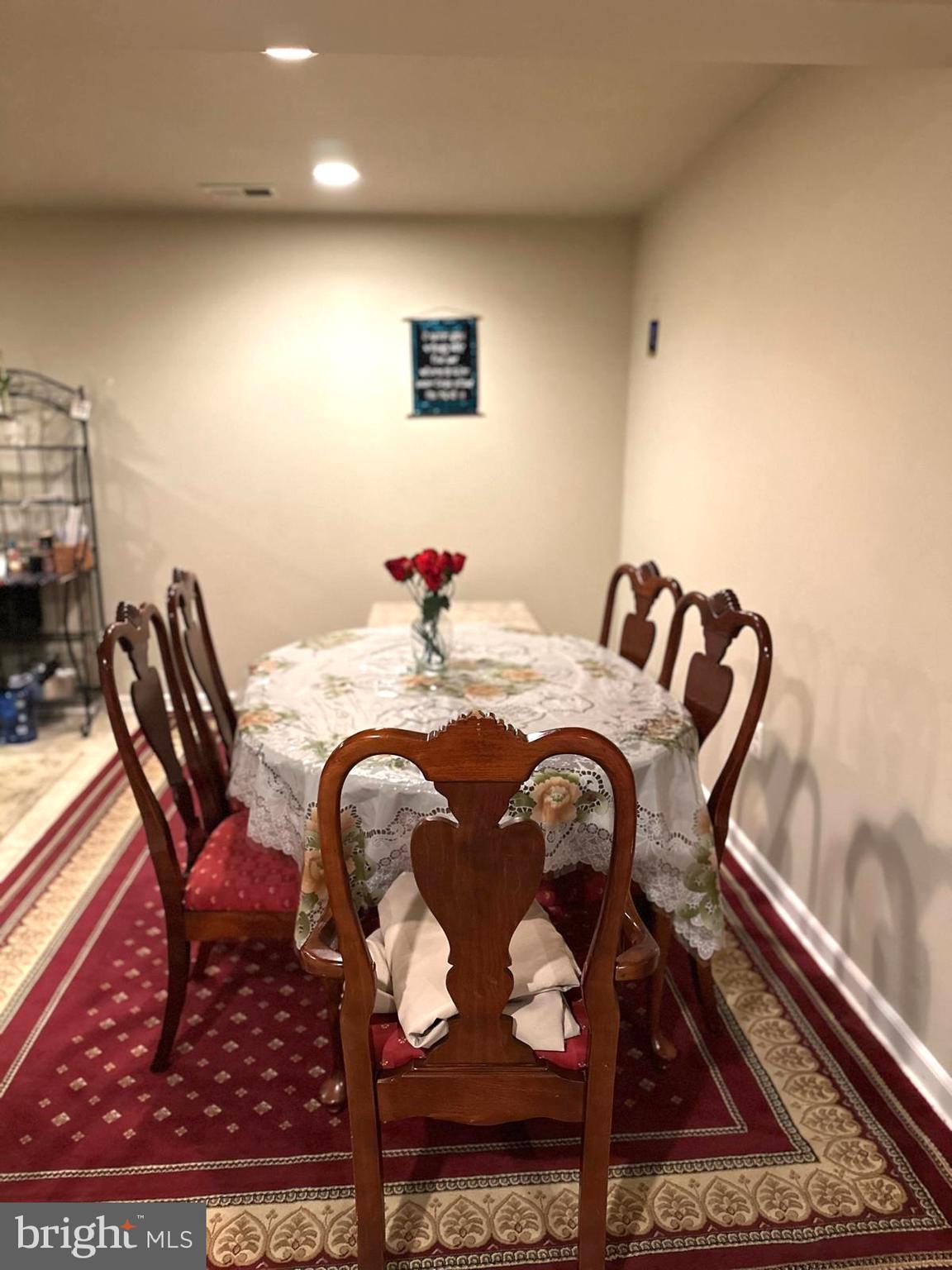 BARRETTS CROSSING - Residential Lease