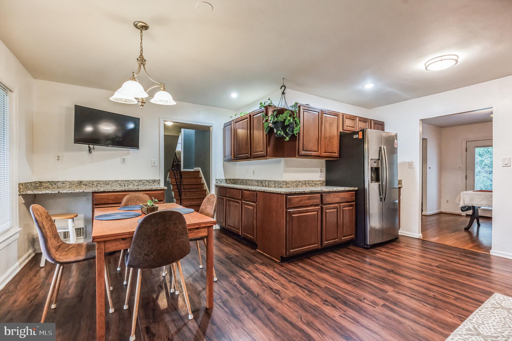 NORTH POTOMAC VISTA - Residential