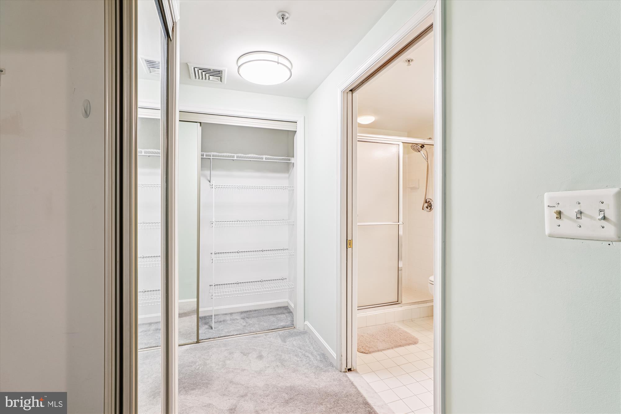 MCKINSEY PARK - Residential