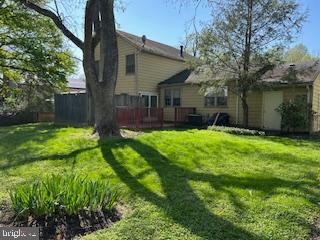 MANOR LAKE - Residential