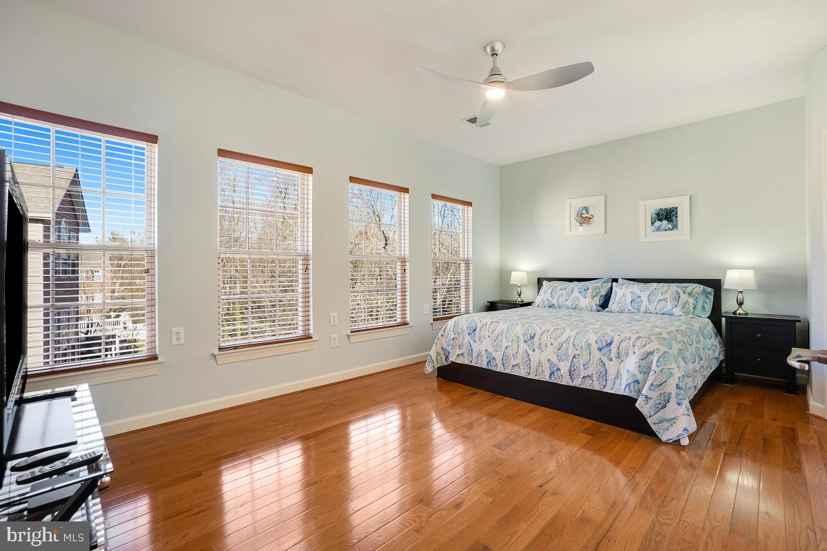 BOWEN MANOR - Residential