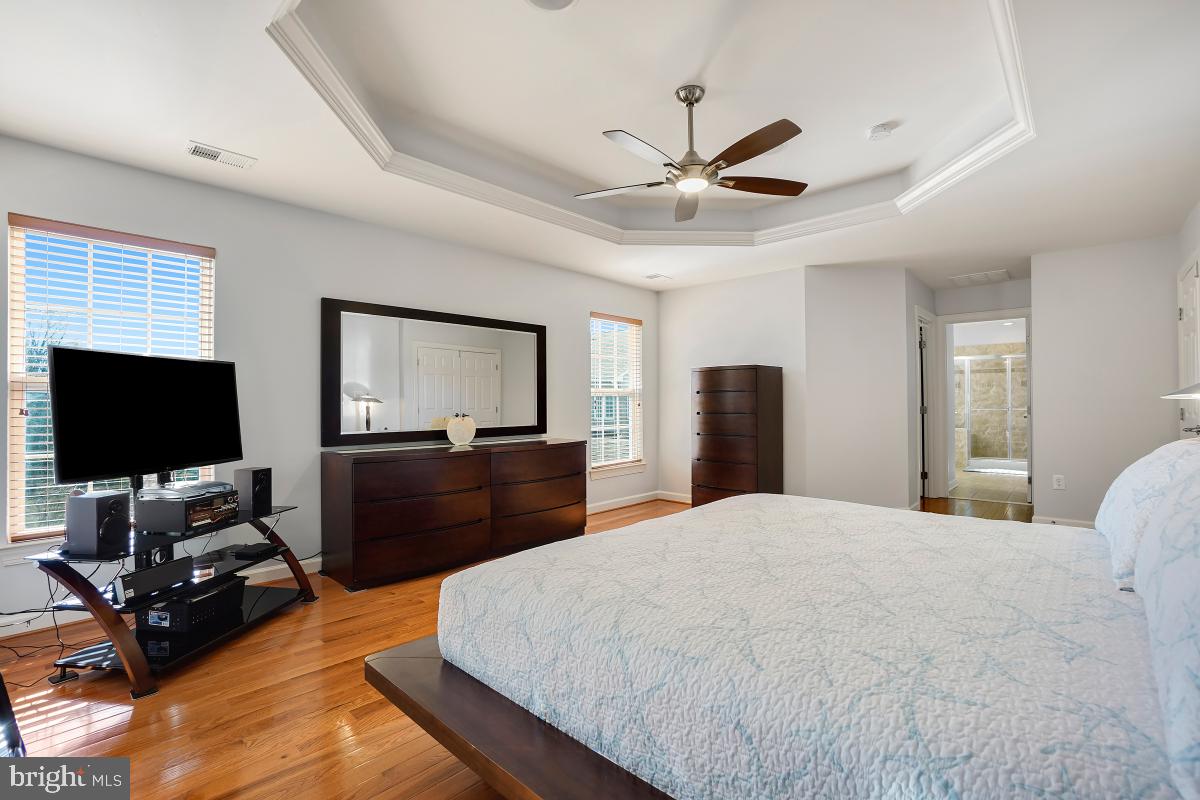 BOWEN MANOR - Residential