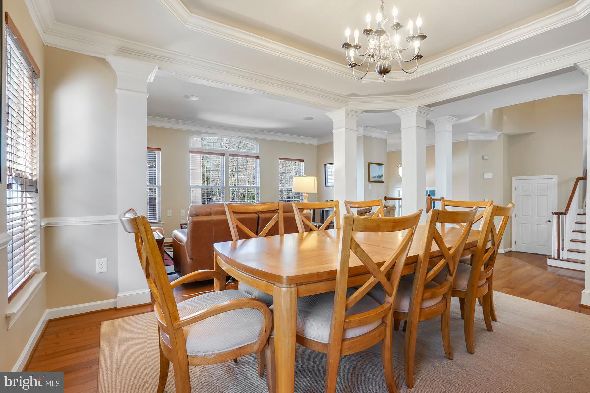 BOWEN MANOR - Residential