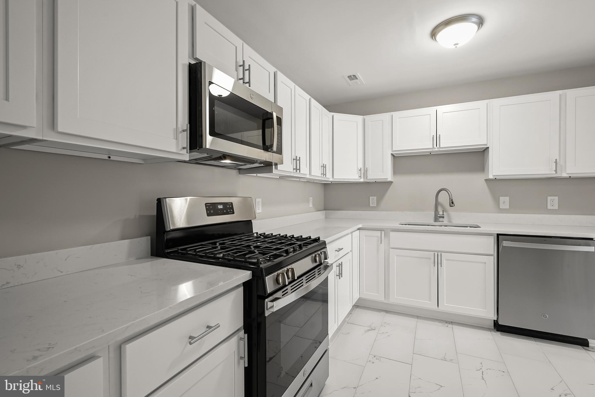 TEMPLE PLAZA - Residential