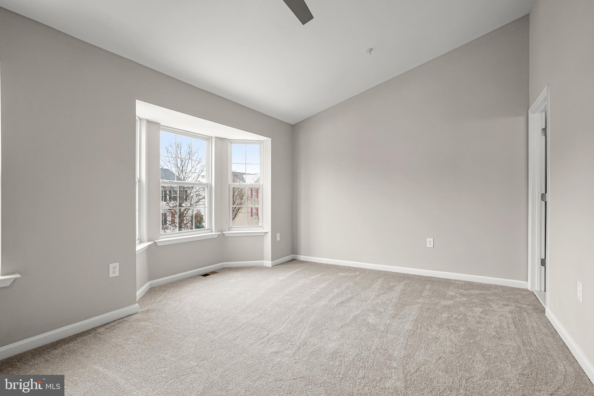 TEMPLE PLAZA - Residential