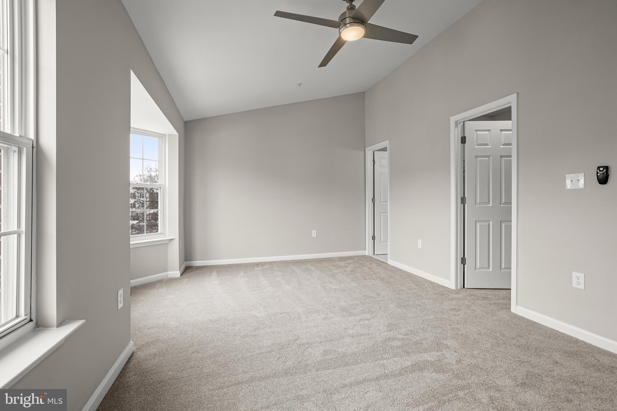 TEMPLE PLAZA - Residential