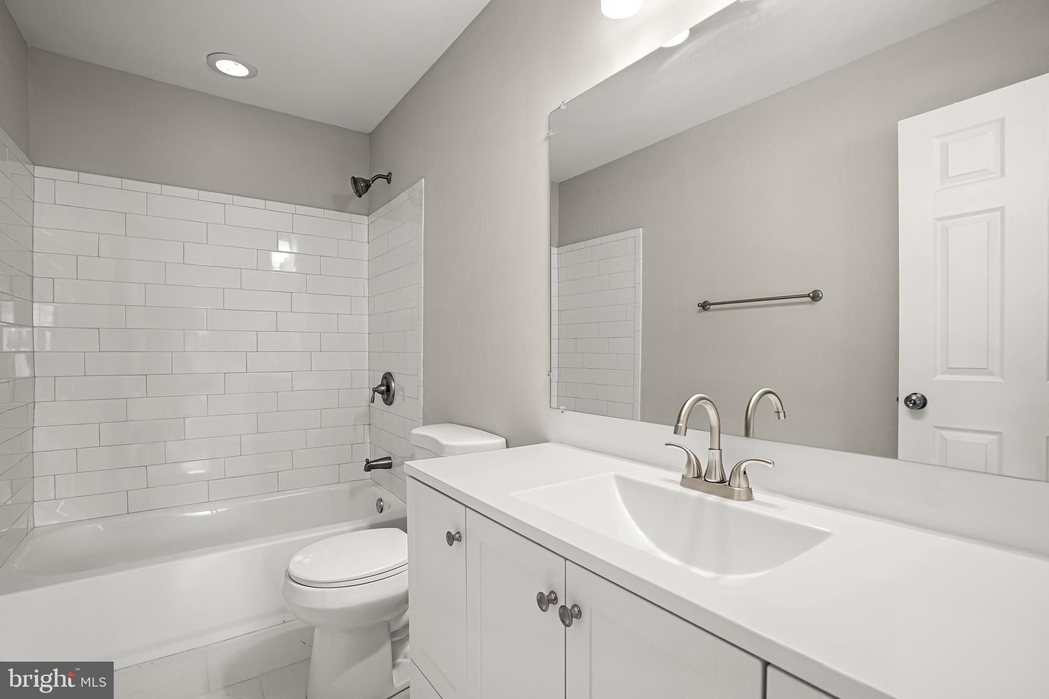 TEMPLE PLAZA - Residential