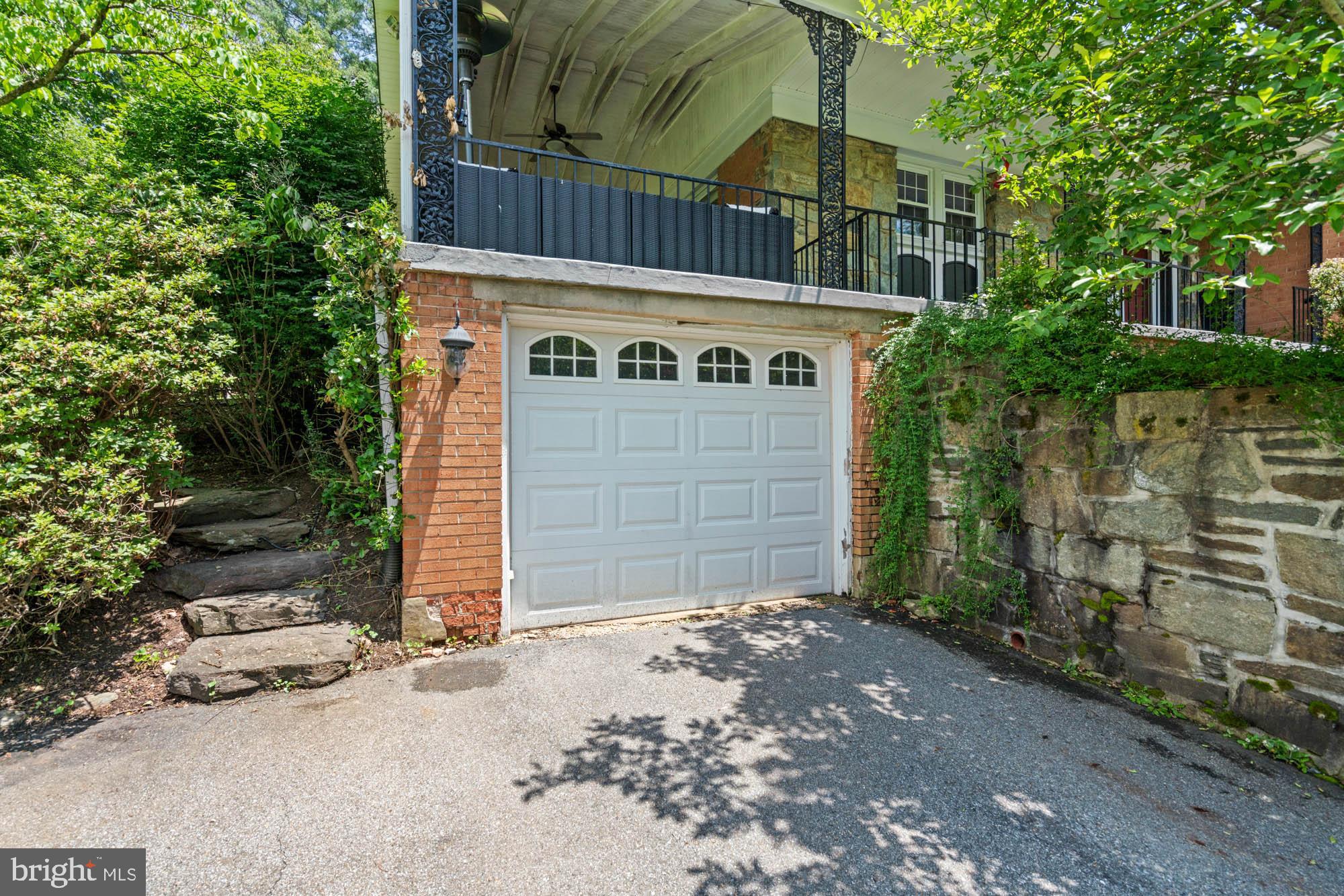 14817 LAKE TERRACE
