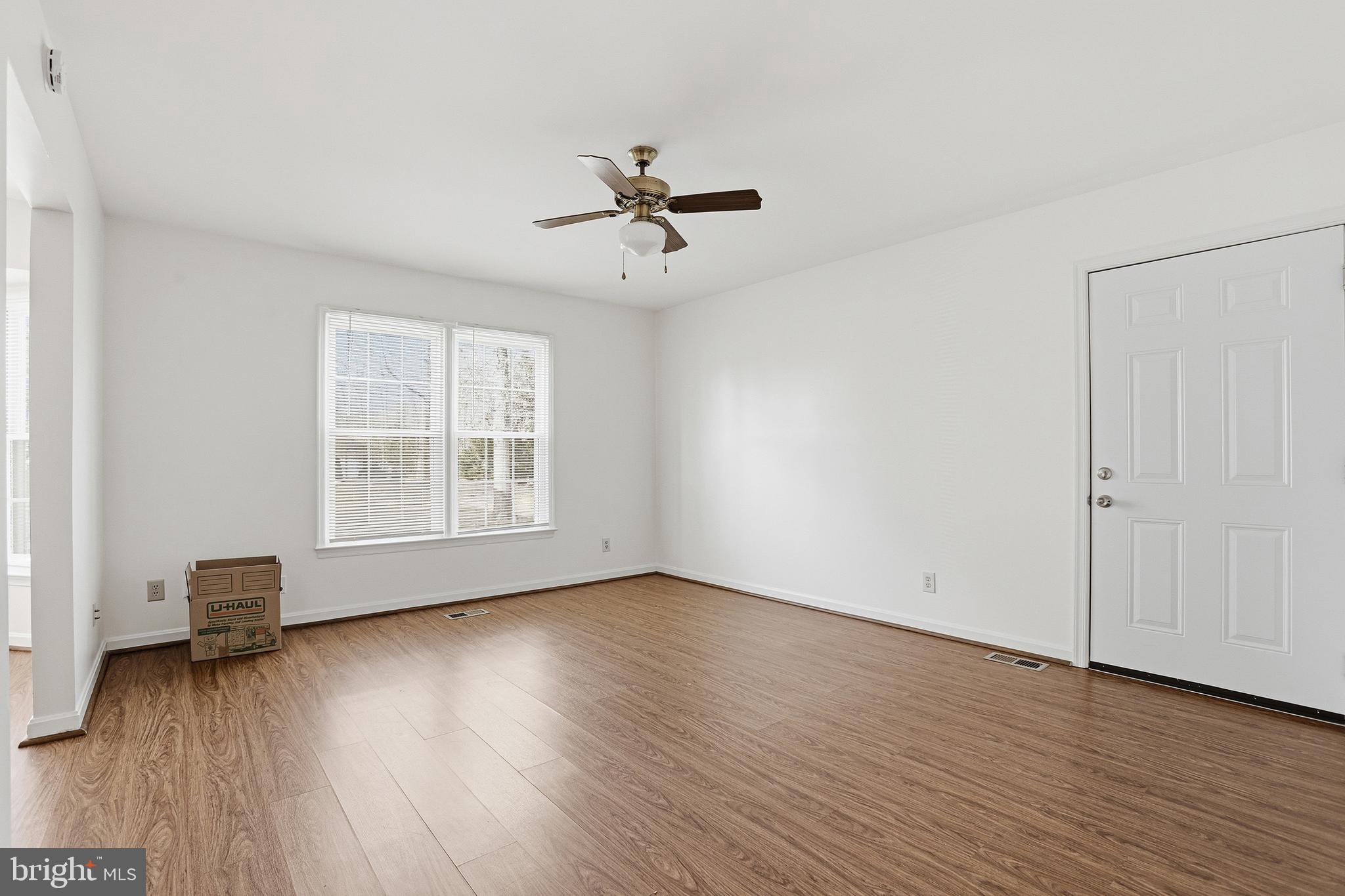 QUEEN'S MILL - Residential