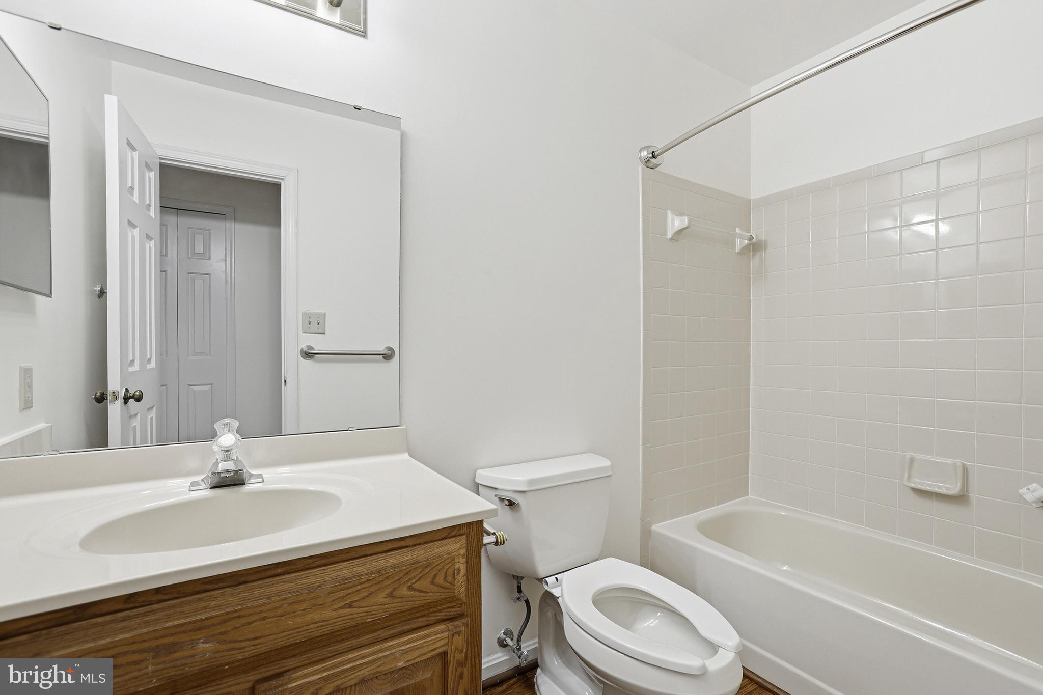 QUEEN'S MILL - Residential