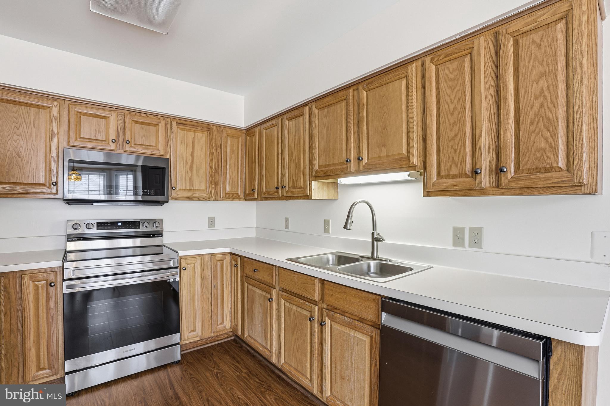 QUEEN'S MILL - Residential