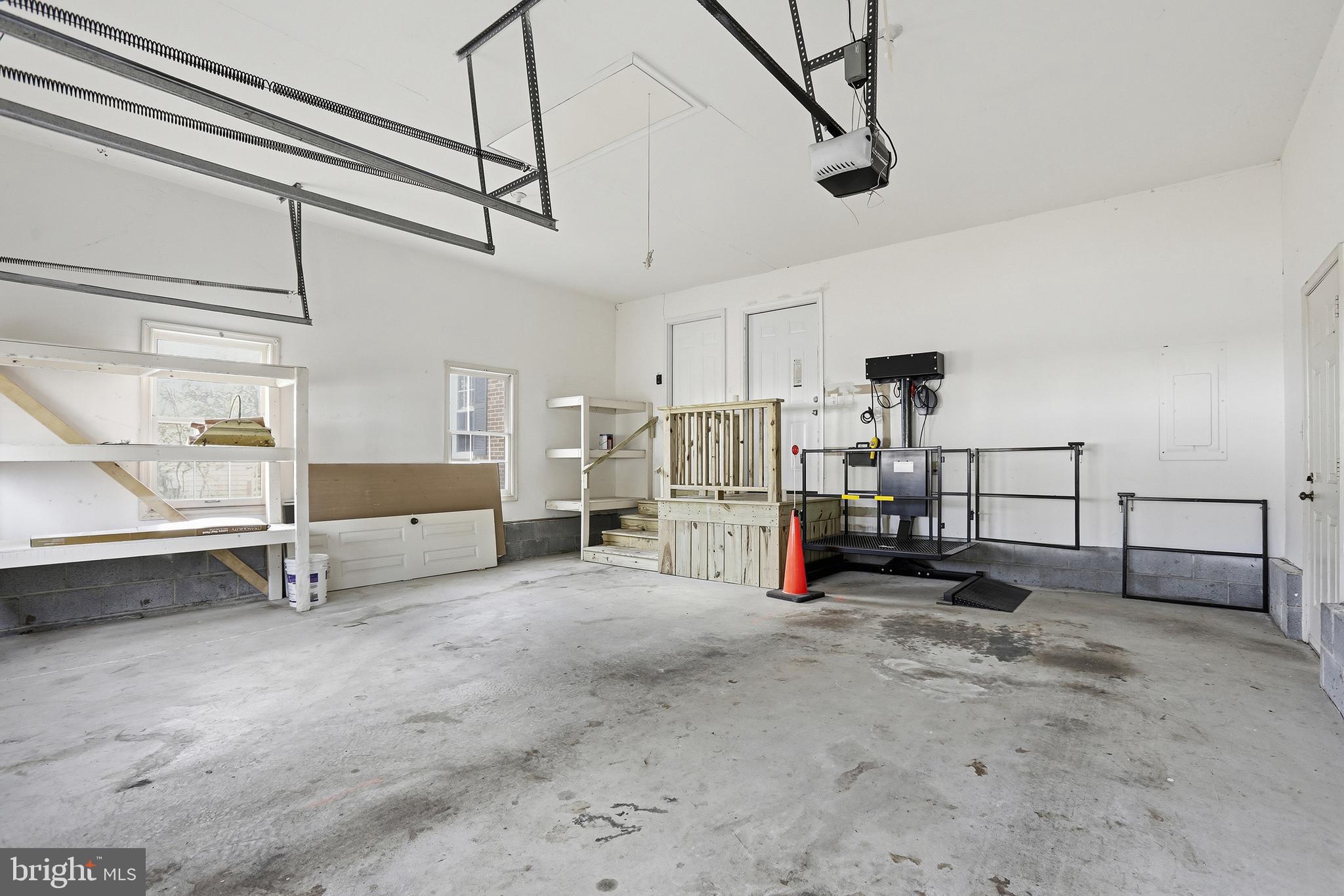 QUEEN'S MILL - Residential