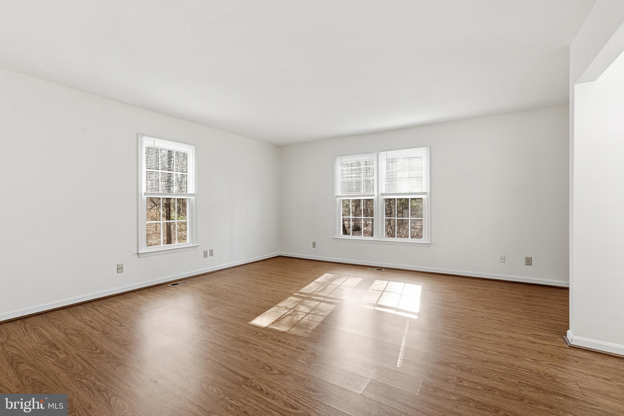 QUEEN'S MILL - Residential