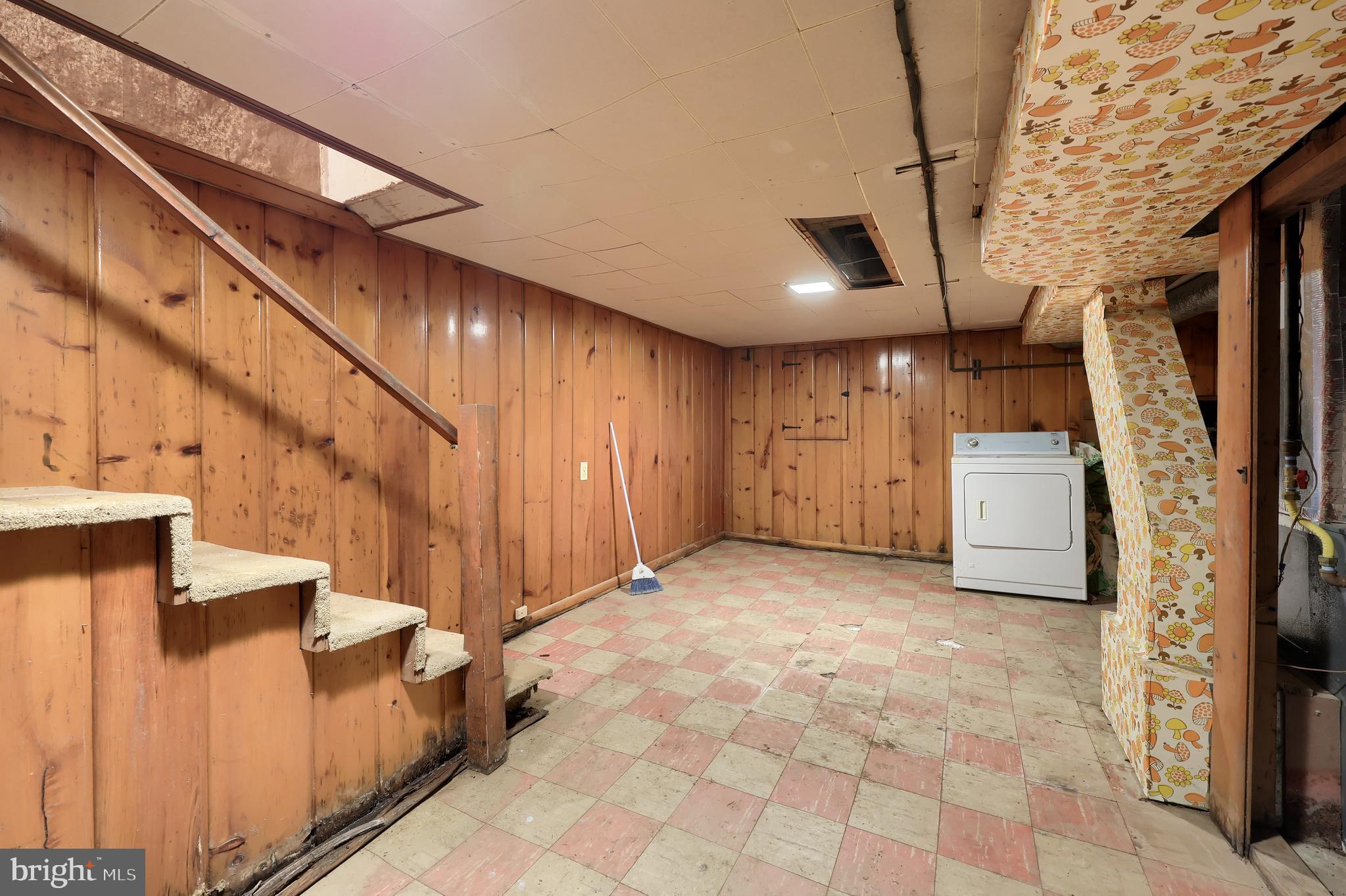 STADIUM DISTRICT - Residential