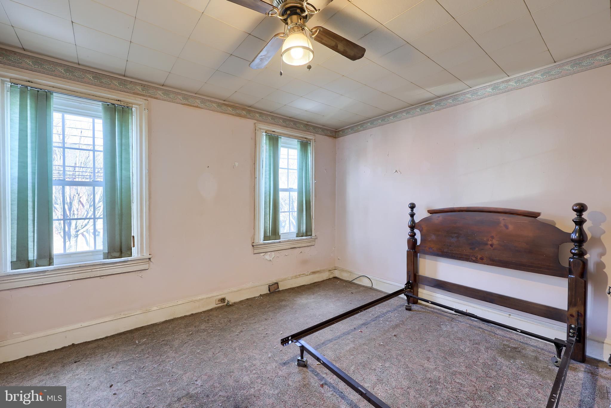 STADIUM DISTRICT - Residential