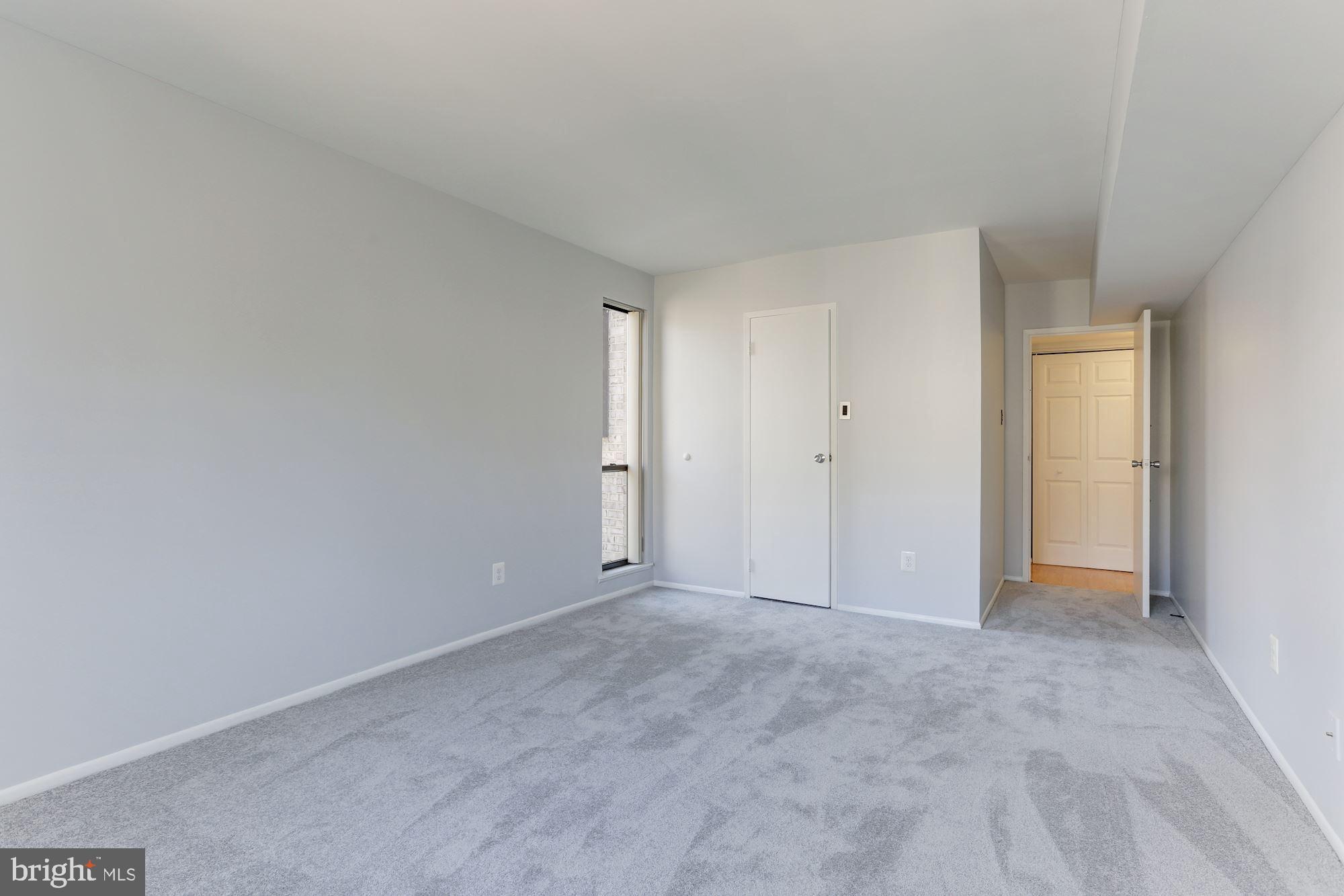 SOUTHGATE - Residential