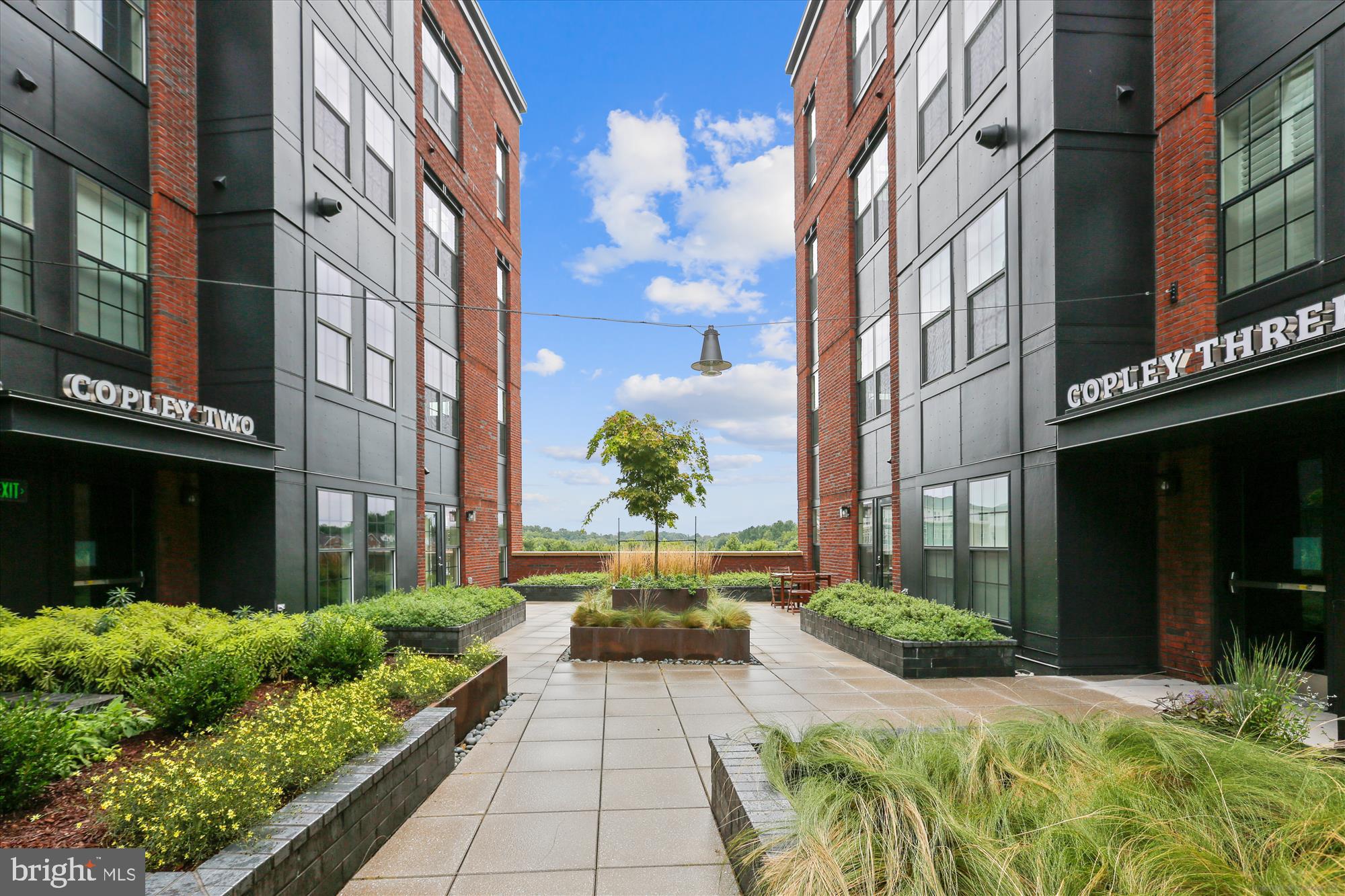 CROWN FARM - Residential