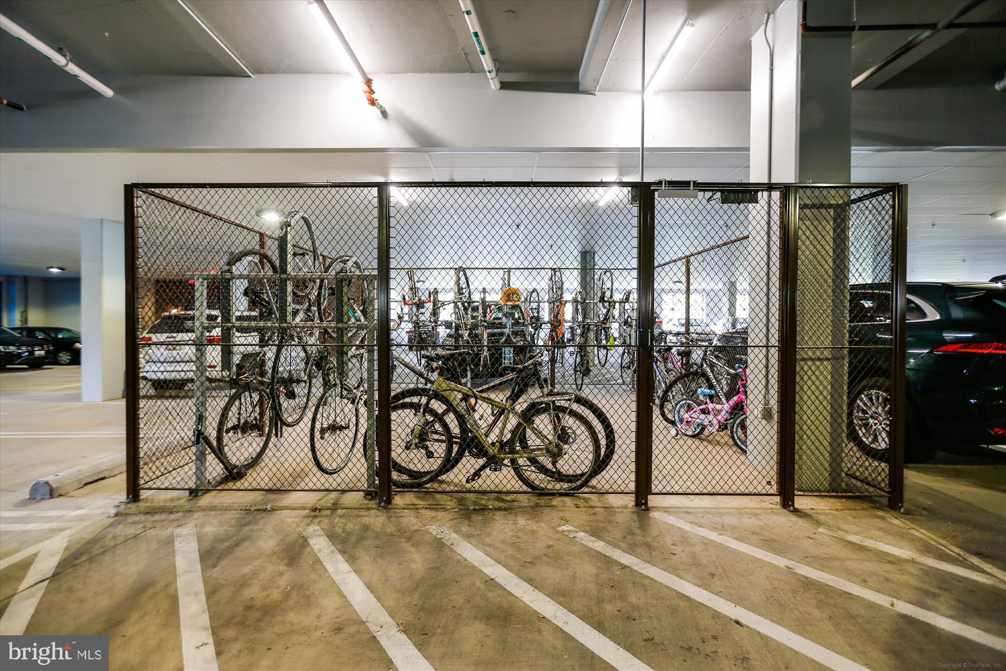 CROWN FARM - Residential