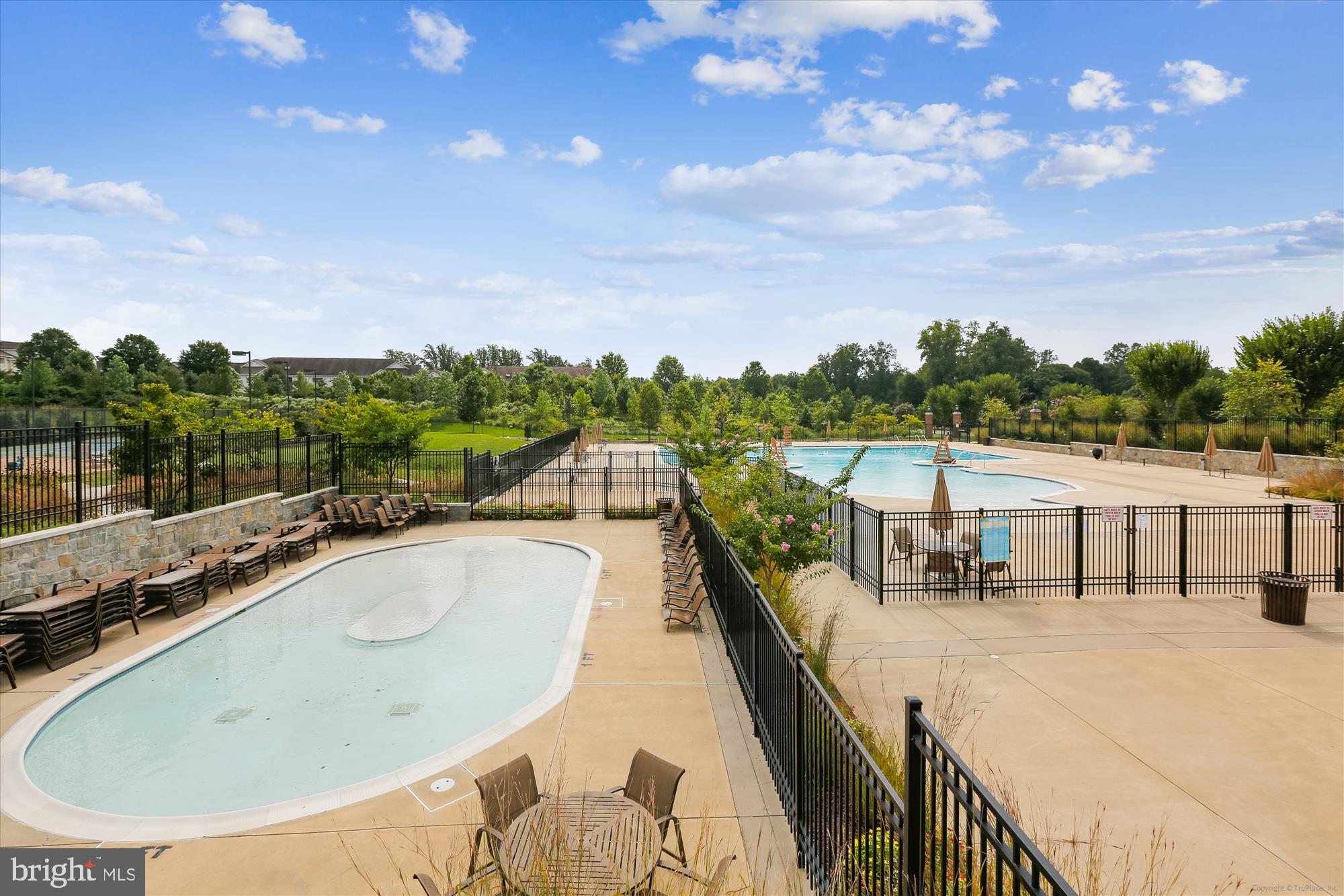 CROWN FARM - Residential