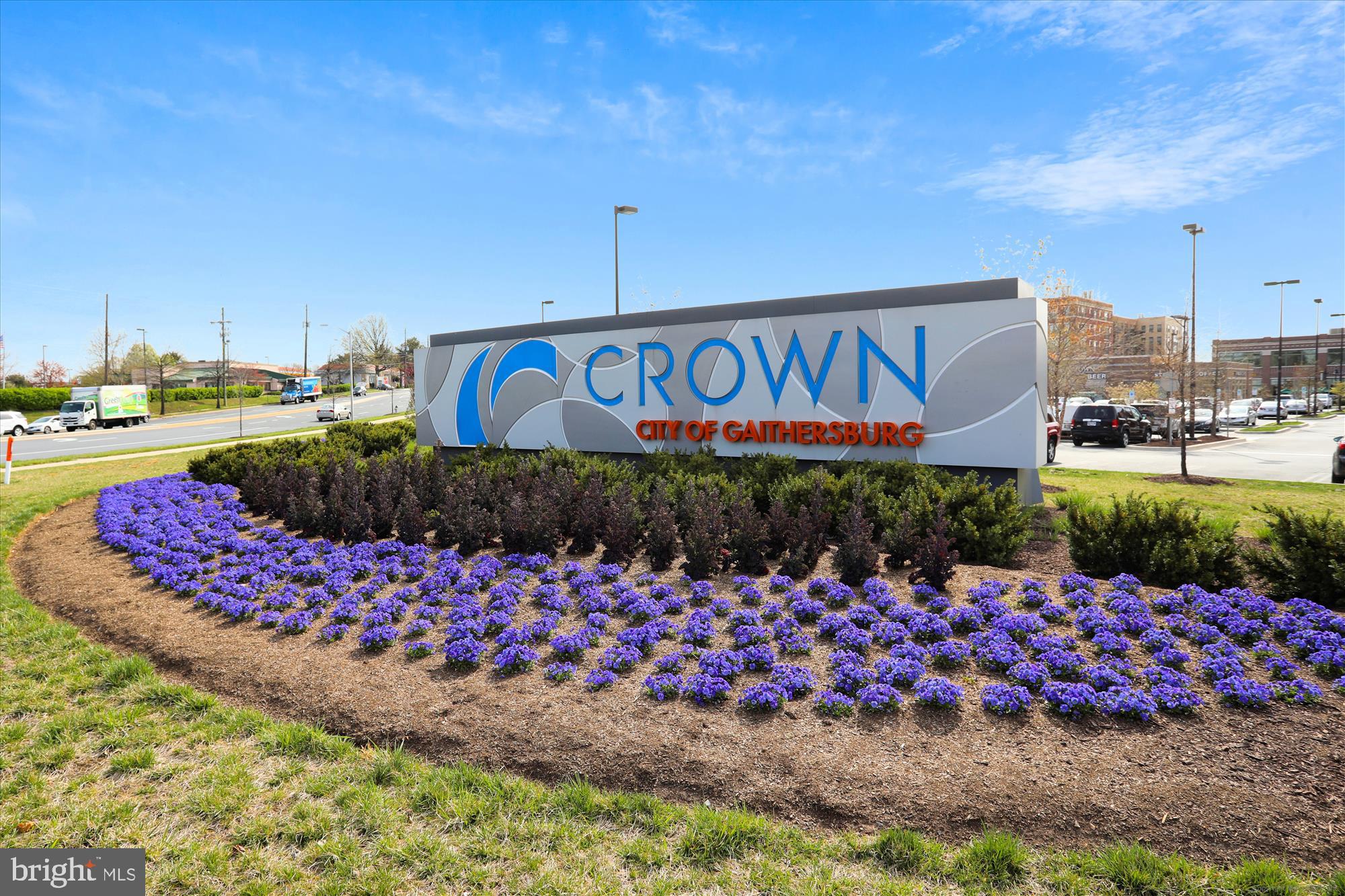 CROWN FARM - Residential