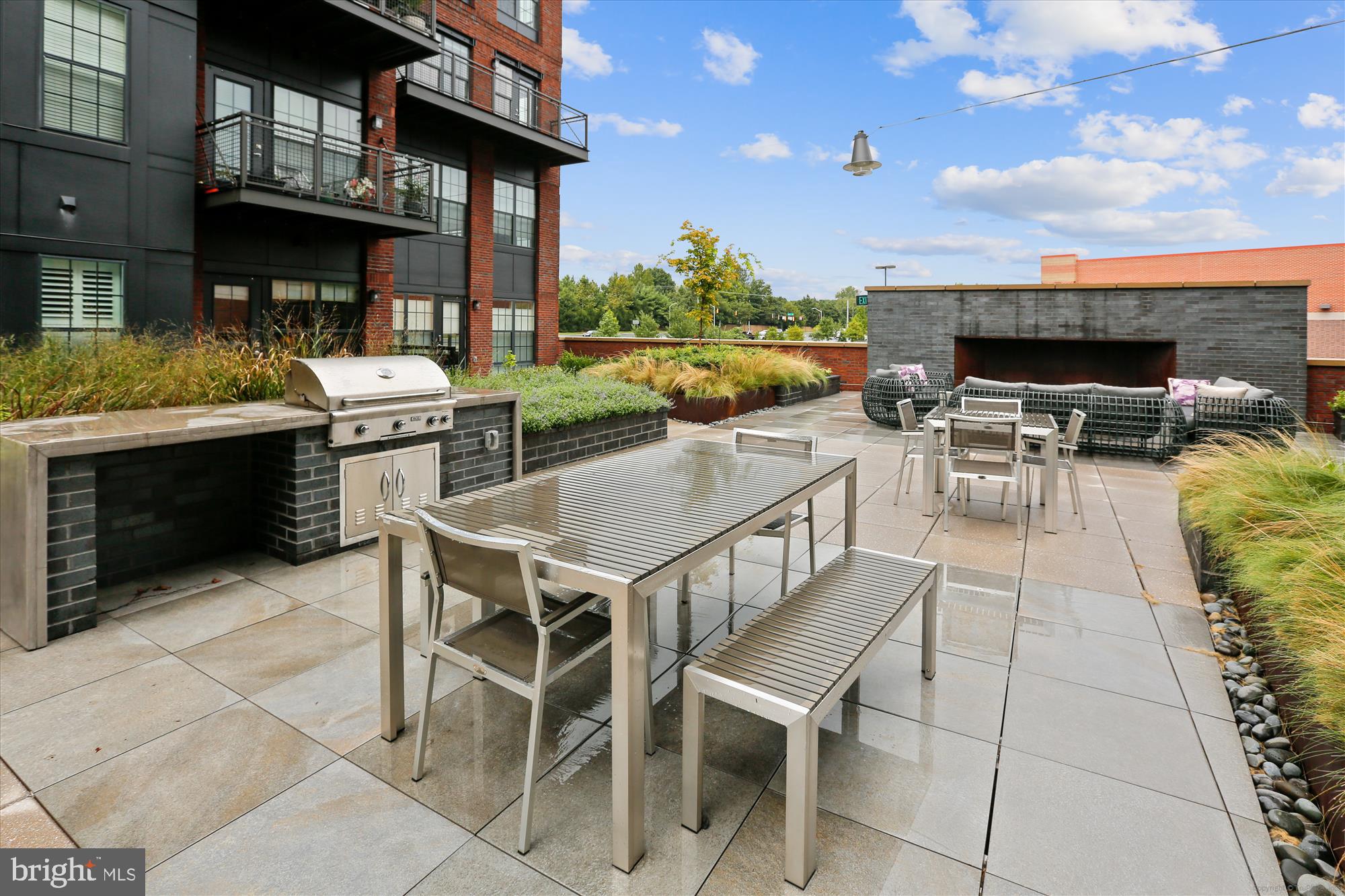 CROWN FARM - Residential