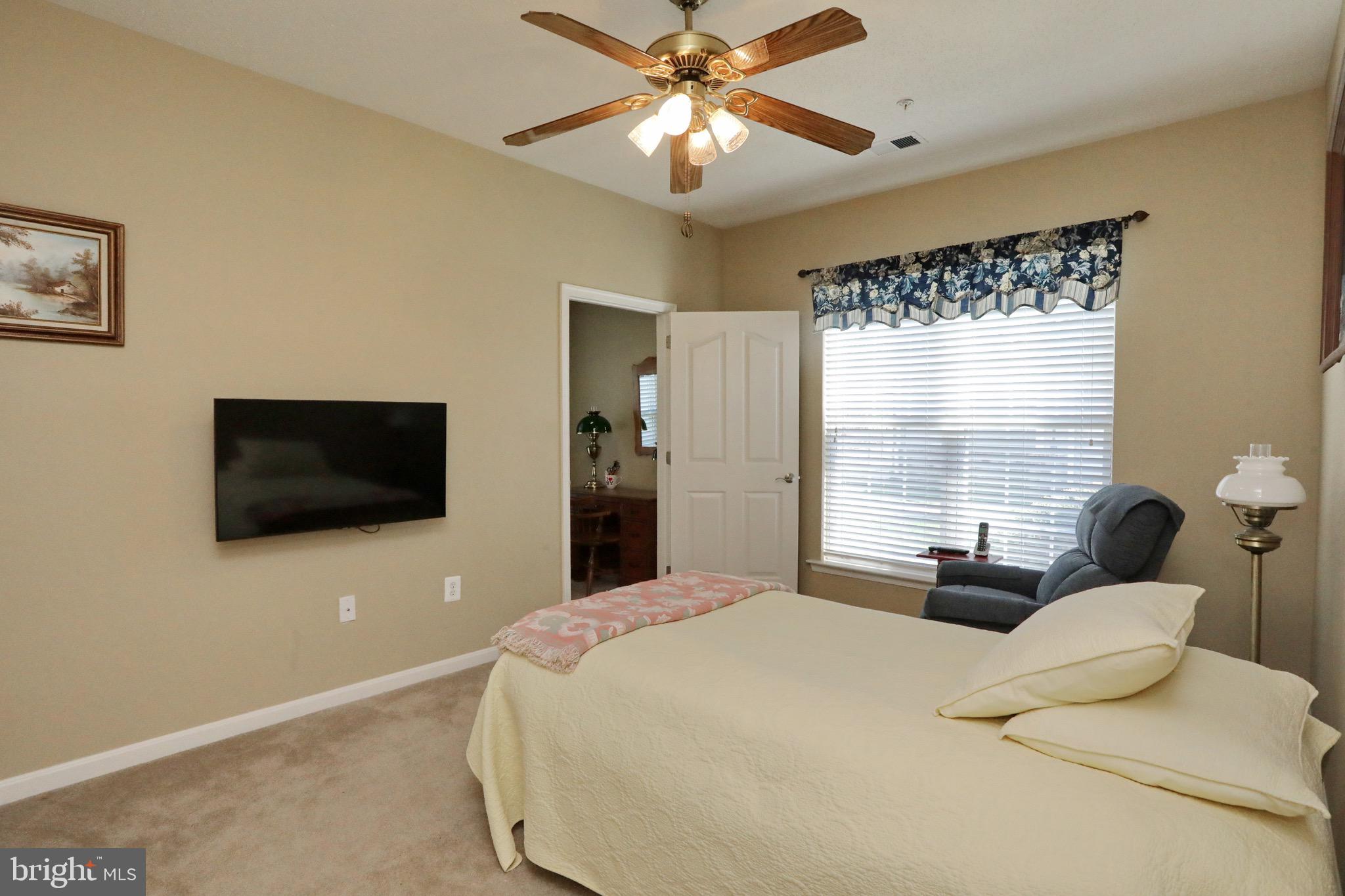 HAWTHORNE GREENE - Residential