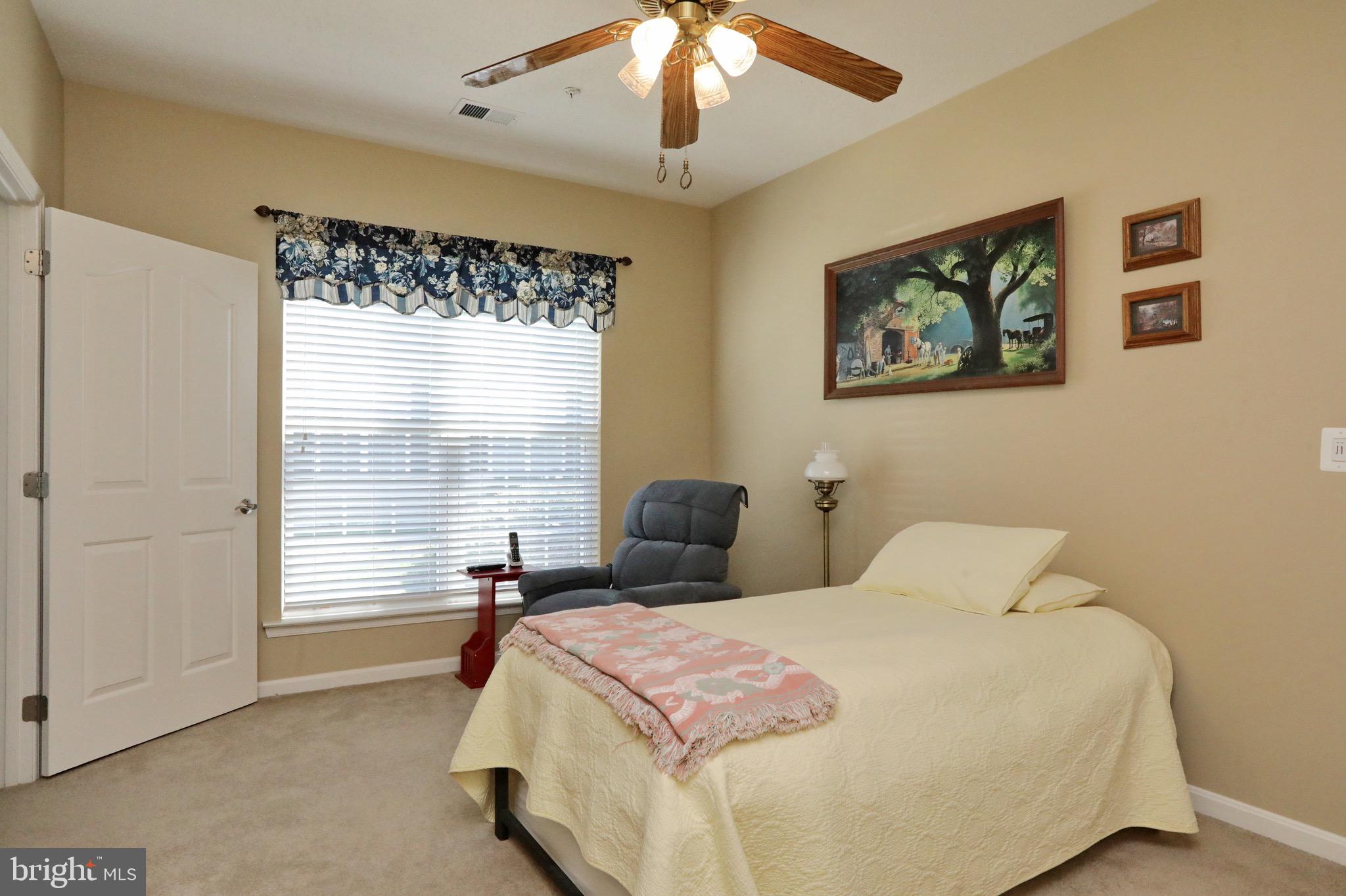 HAWTHORNE GREENE - Residential