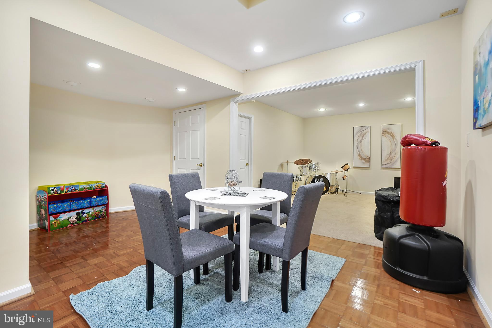 MIDDLETON TWO - Residential