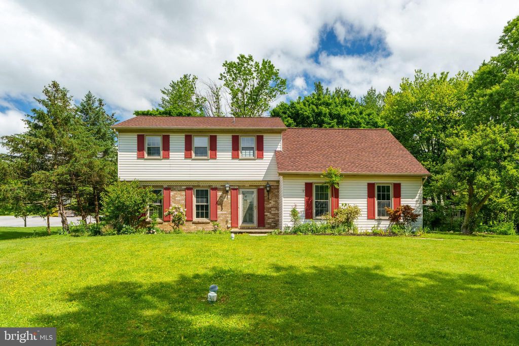 Photo of 325 Delp Road, Lancaster, PA 17601 (MLS # PALA2050752)