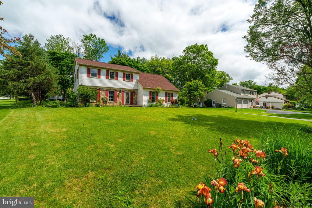 Photo of 325 Delp Road, Lancaster, PA 17601 (MLS # PALA2050752)