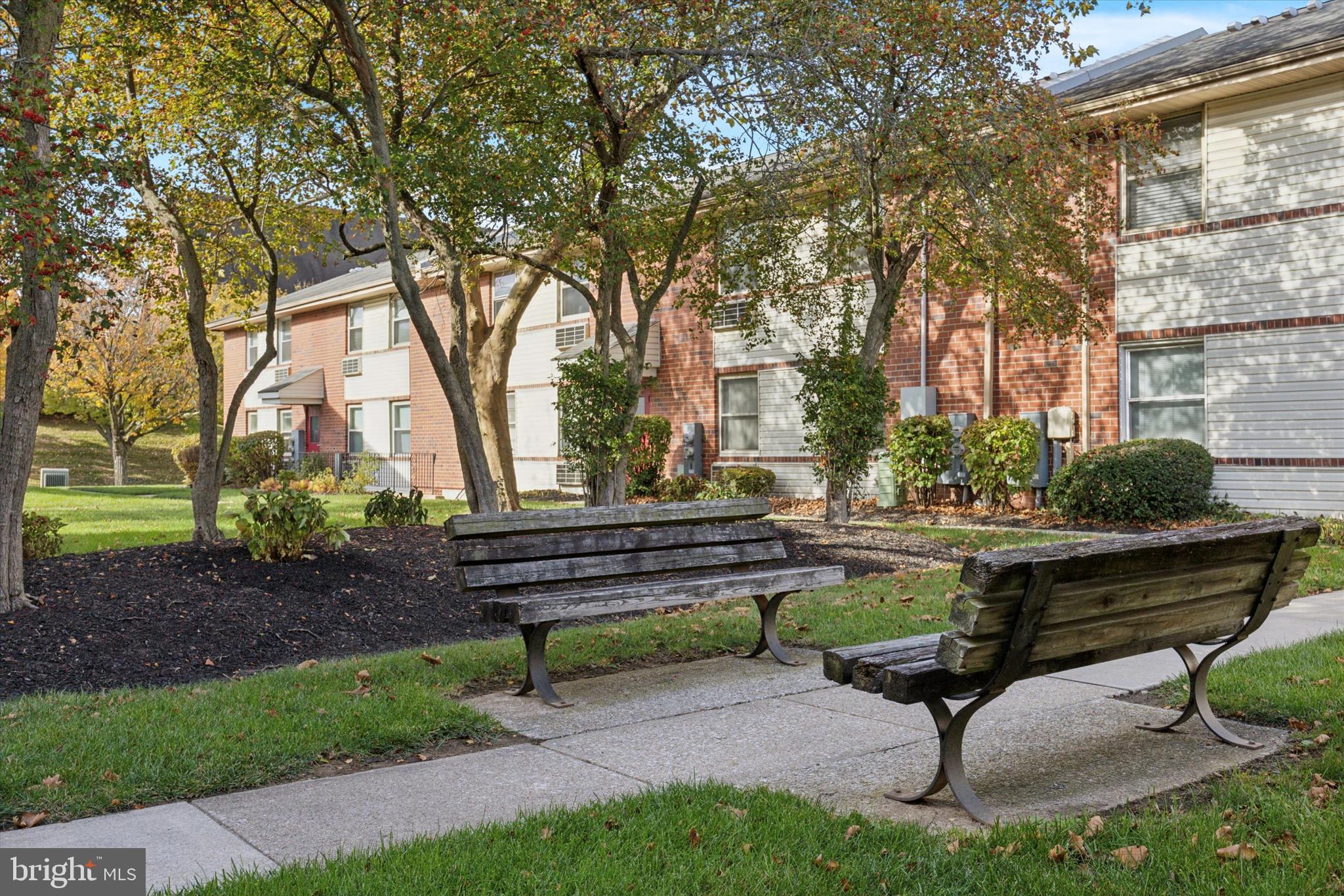 COURT OF HENDERSON - Residential