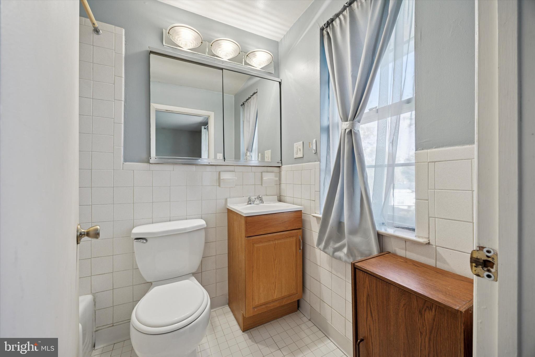 COURT OF HENDERSON - Residential