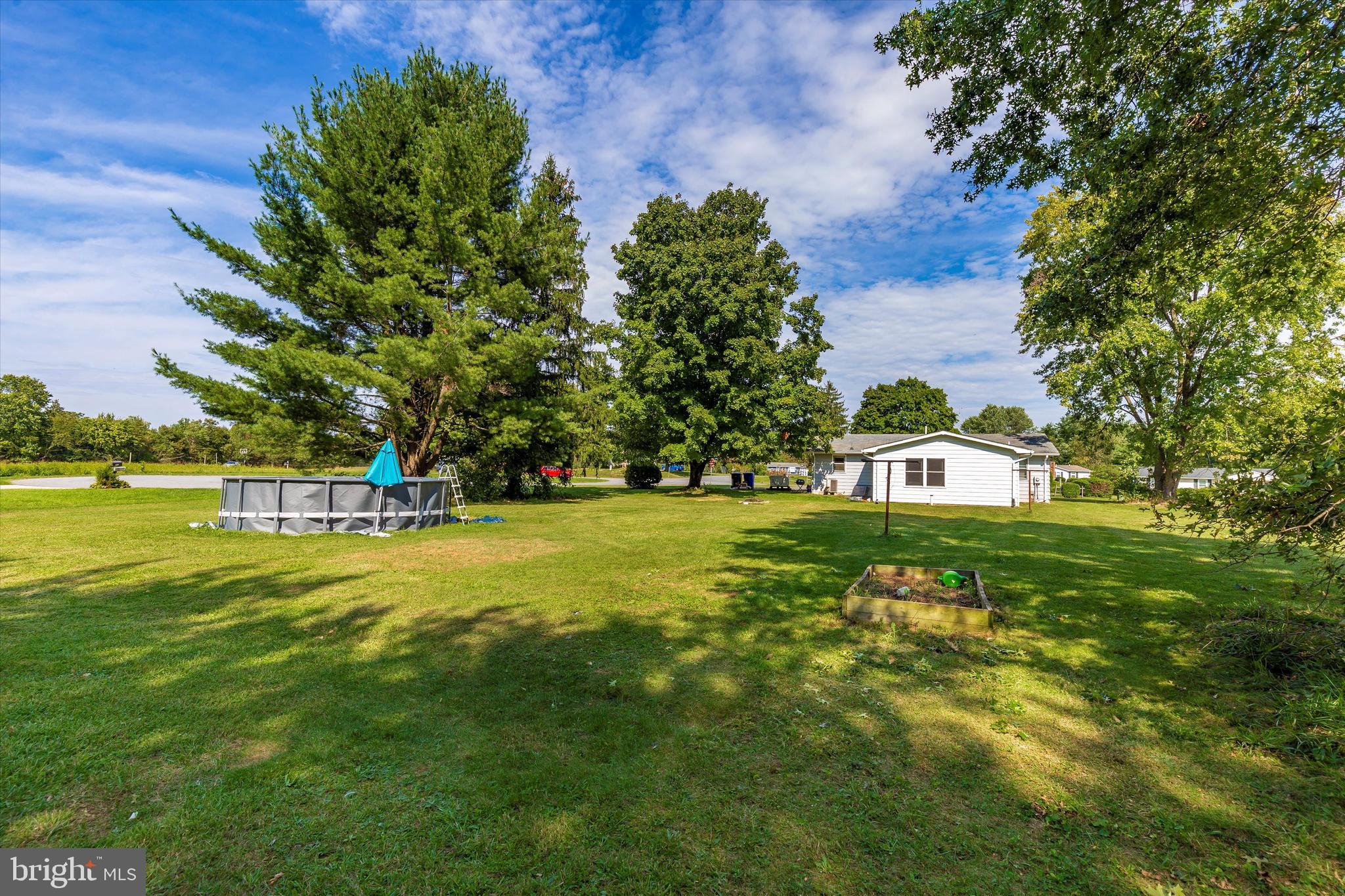 FORD ROAD ACRES - Residential