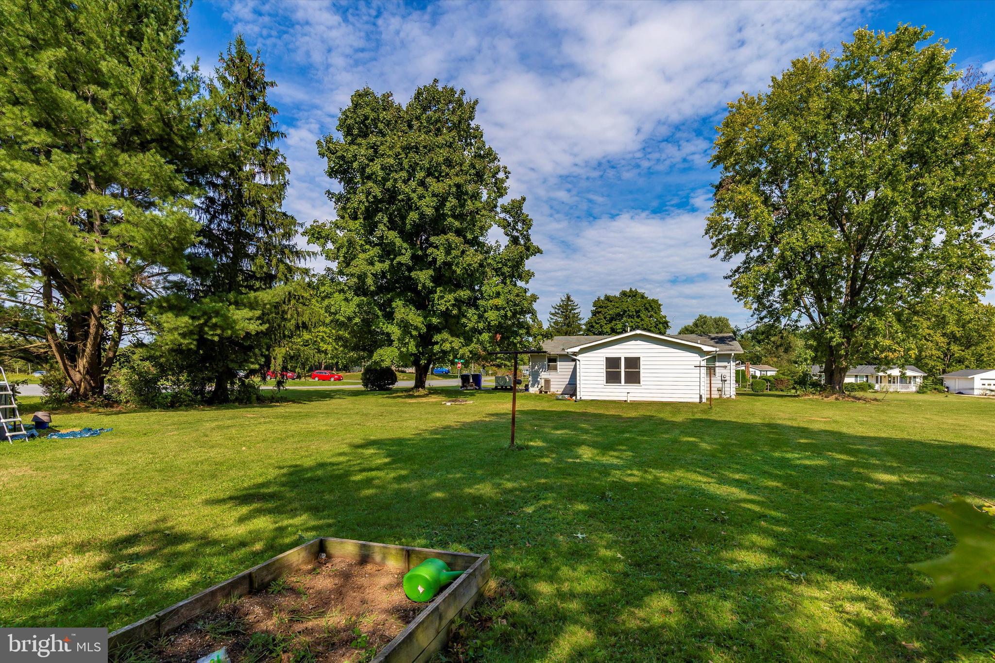 FORD ROAD ACRES - Residential