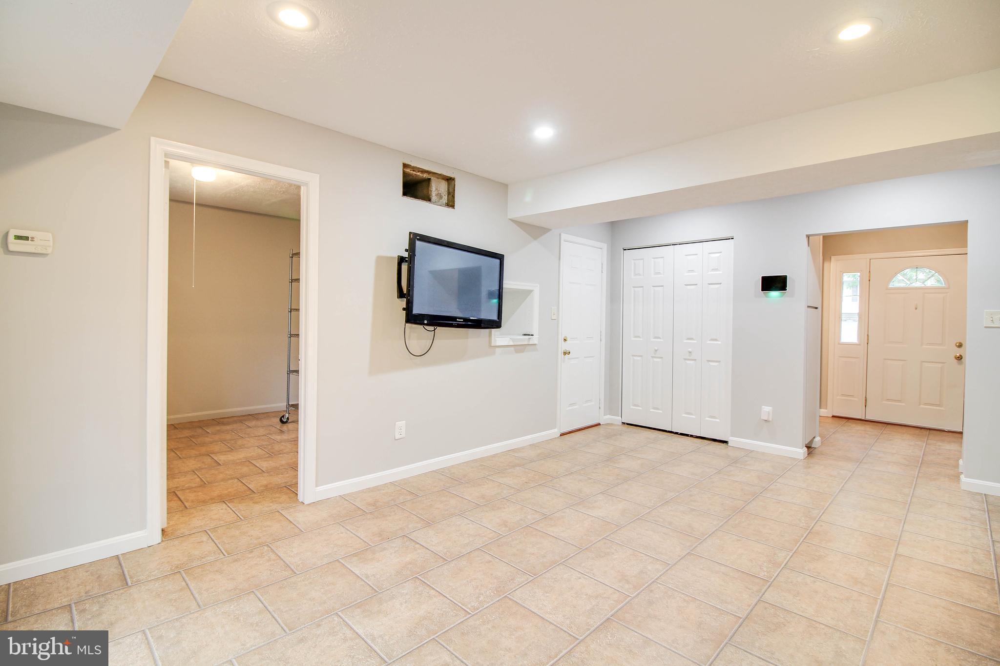 NEW CUT FARMS - Residential