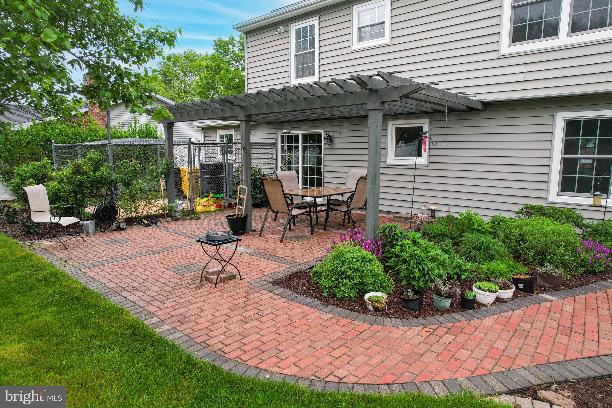 NEW CUT FARMS - Residential