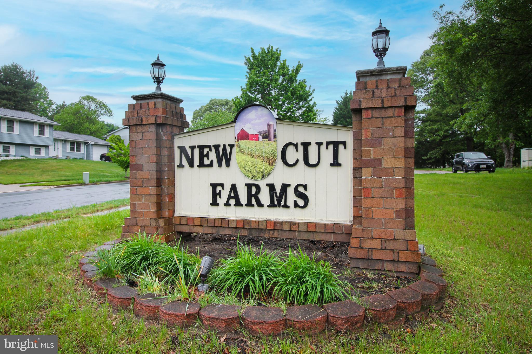 NEW CUT FARMS - Residential