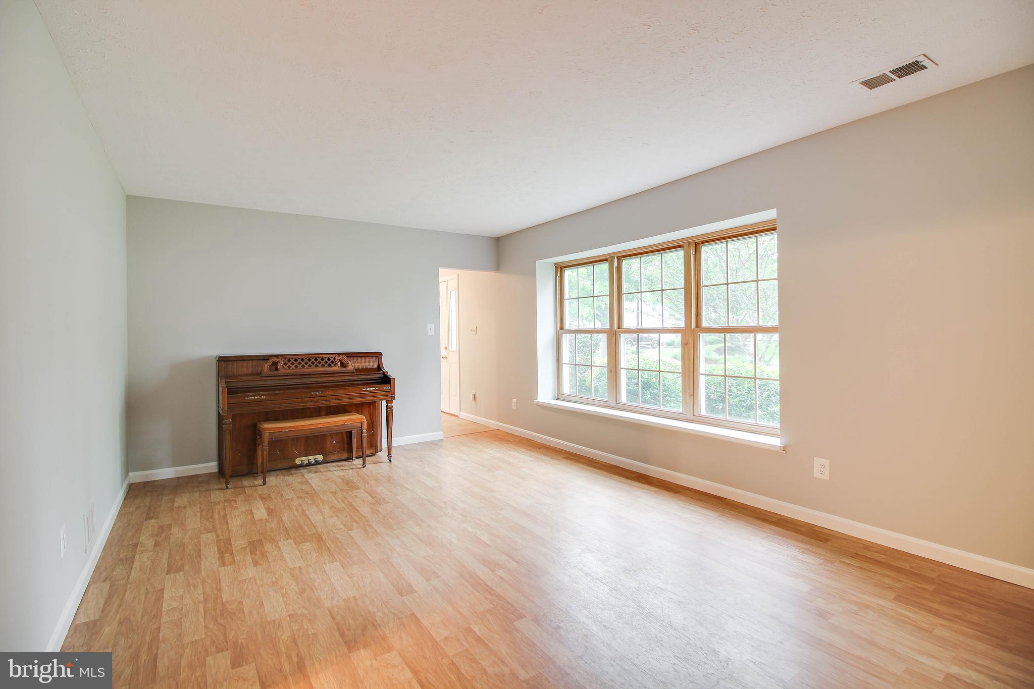 NEW CUT FARMS - Residential