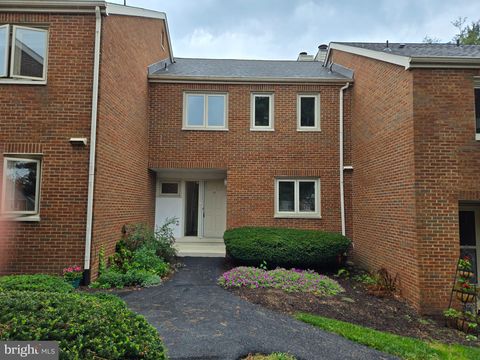 Photo of 27 Apple Lane, MOUNTVILLE, PA 17554 (MLS # PALA2077112)